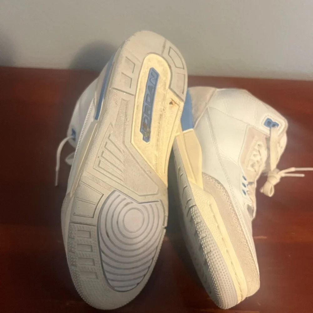 Entrupy White and Blue Retro 3 Air Jordan Lucky Shorts